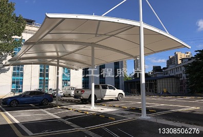 六盤水環(huán)衛(wèi)局充電站順利竣工